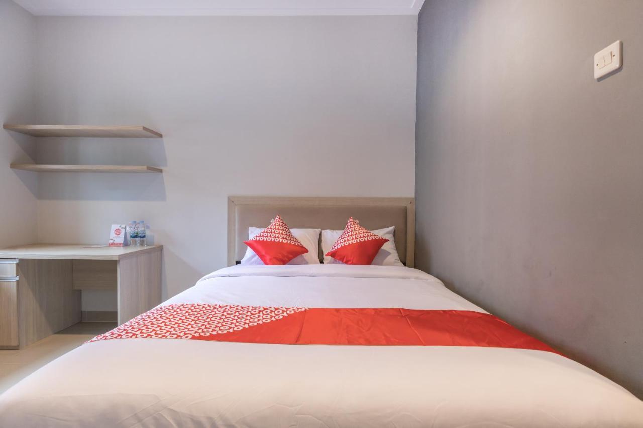 Oyo 1310 Urban Residence Jakarta Exterior foto